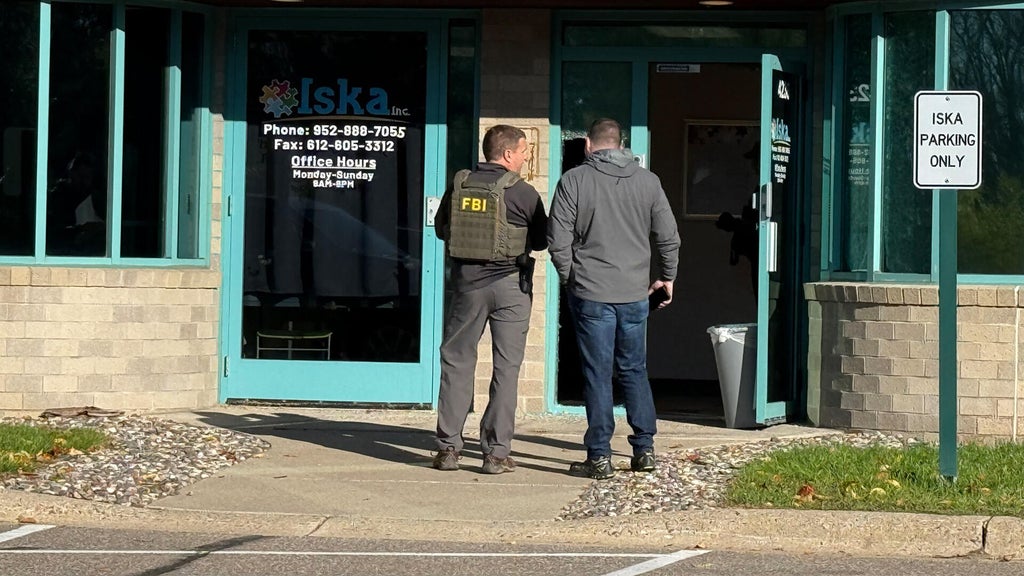 Federal law enforcement officers in Twin Cities Thursday for "court-authorized investigative activity," FBI says — Minneapolis Business news
